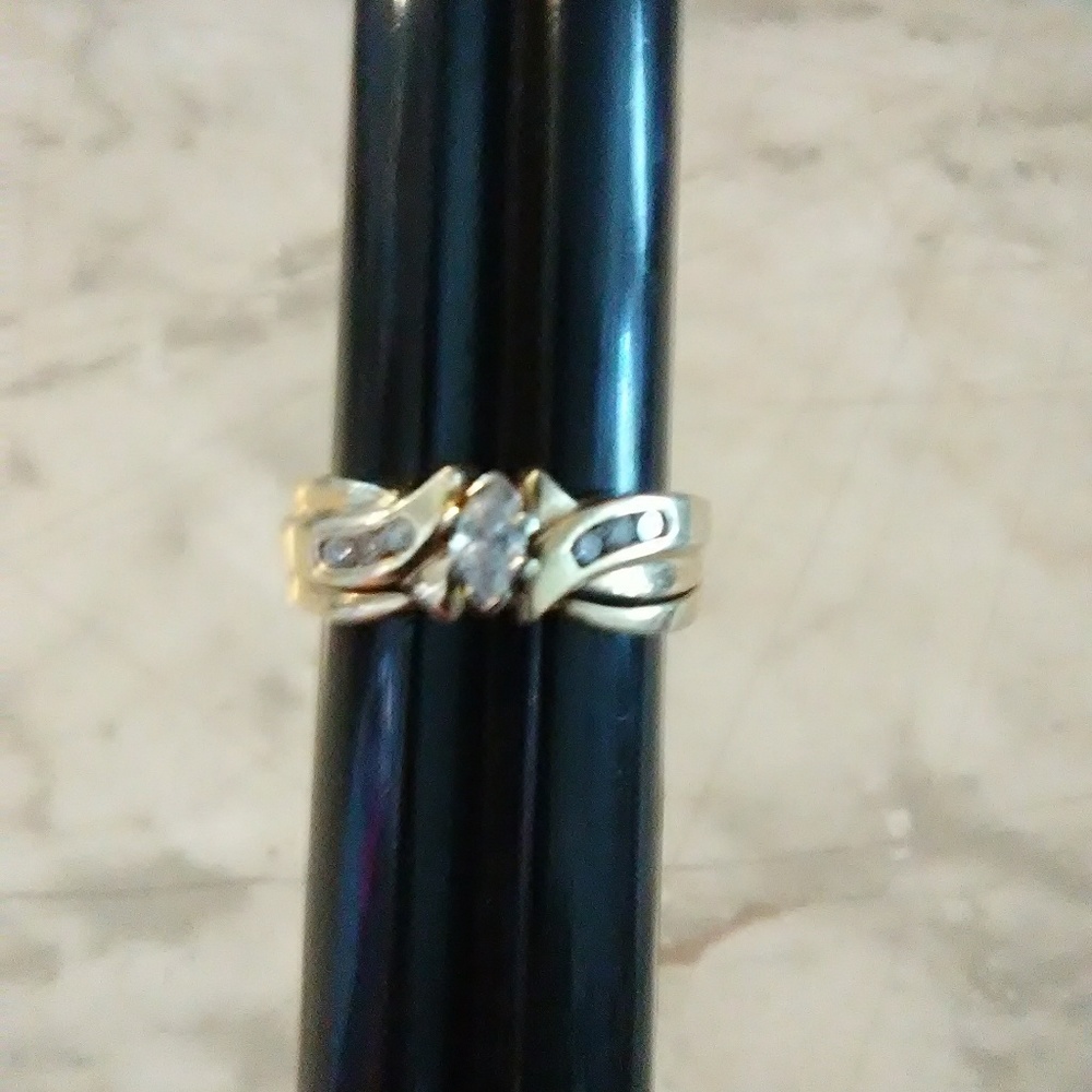 Diamond and gold wedding set
